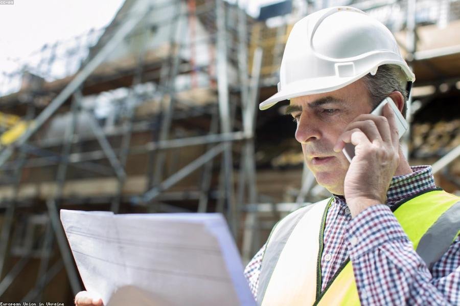 BuildCore aktive Baustelle mit strengen Sicherheitsprotokollen
